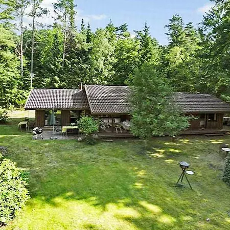 8 Person Holiday Home In Frederiksvaerk בית נופש Frederiksværk